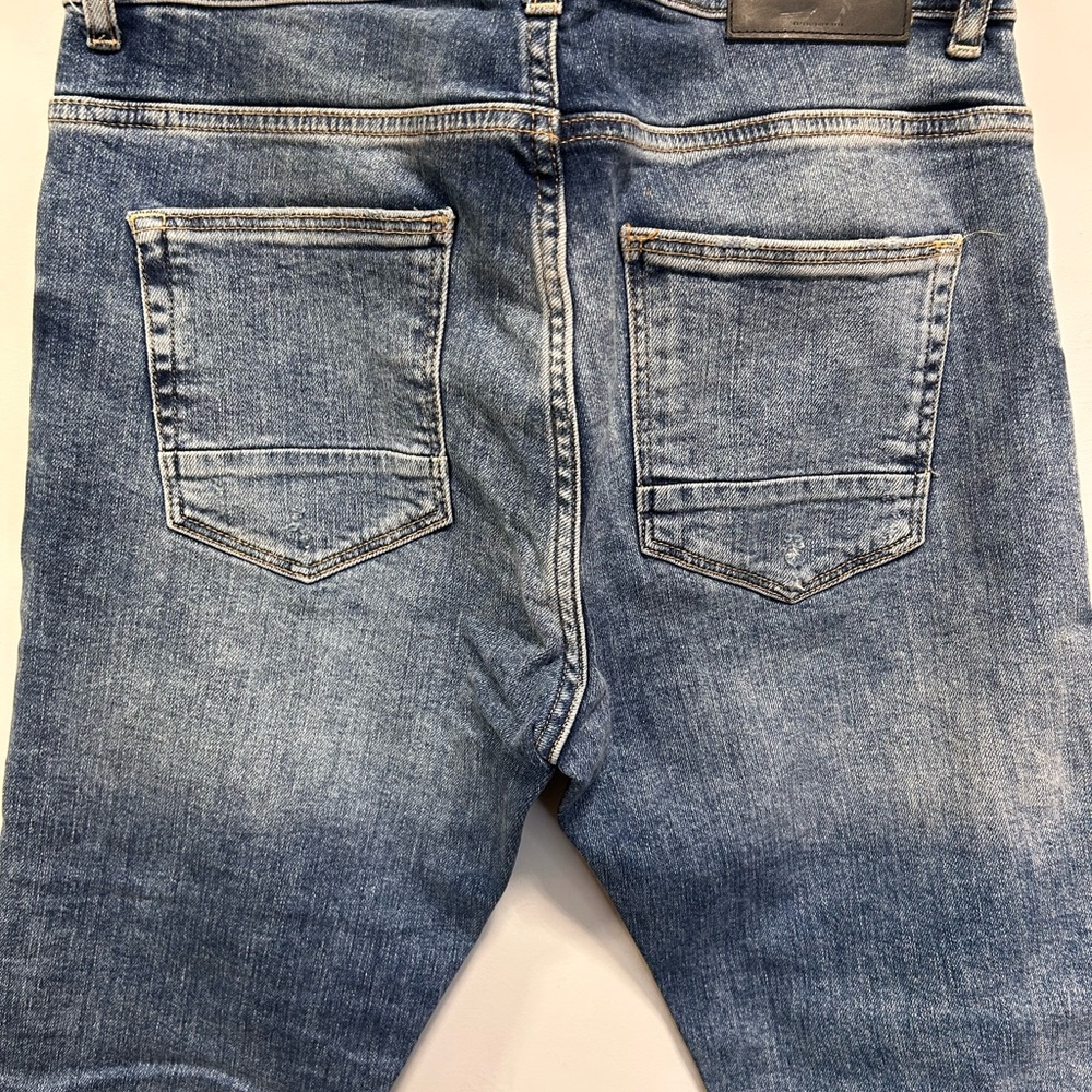 Jean - Picture 6 of 8